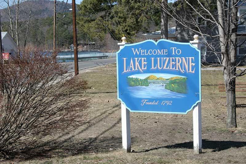 Luzerne Court Motel Lake Luzerne 외부 사진
