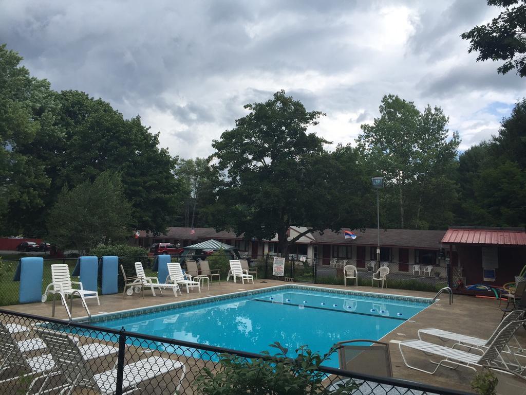 Luzerne Court Motel Lake Luzerne 외부 사진