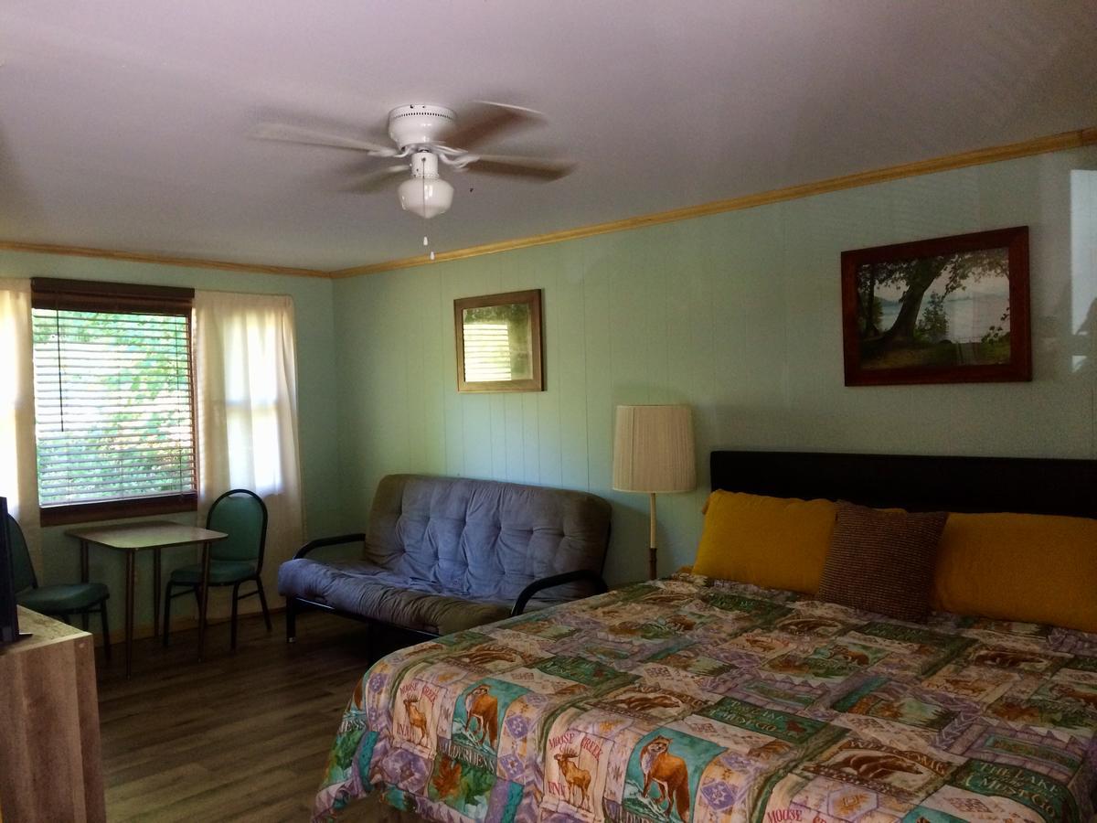Luzerne Court Motel Lake Luzerne 외부 사진